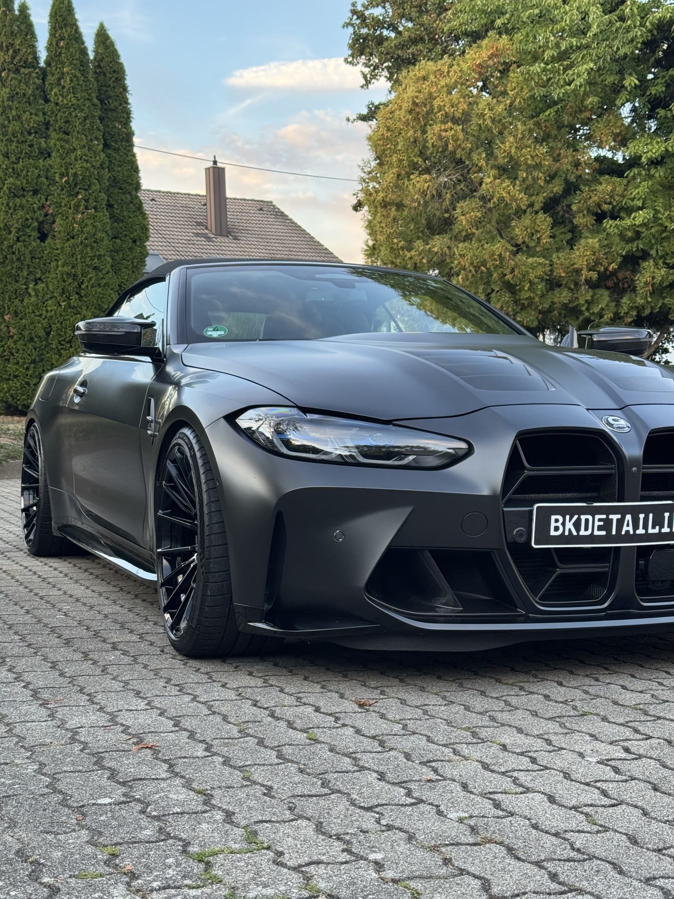 BMW M4 Competition Cabrio in Mattgrau